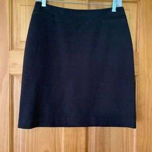 The Limited dark brown size 8 skirt.